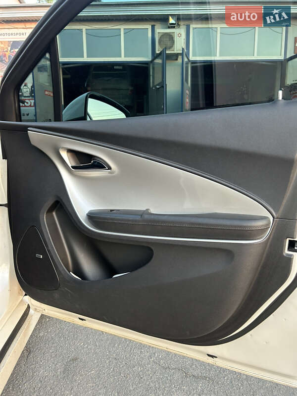 Хэтчбек Opel Ampera 2014 в Запорожье