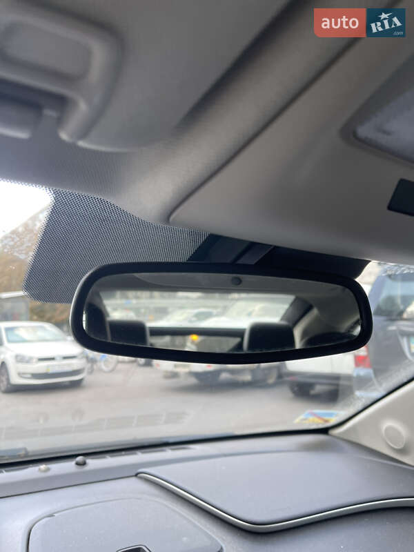 Хэтчбек Opel Ampera 2012 в Киеве фото 11 Хэтчбек Opel Ampera 2012 в Киеве