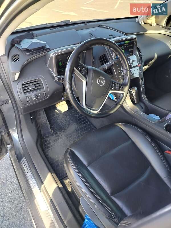 Хэтчбек Opel Ampera 2012 в Одессе