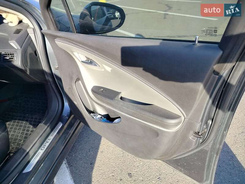 Хэтчбек Opel Ampera 2012 в Одессе