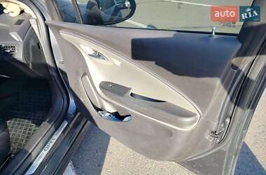 Хэтчбек Opel Ampera 2012 в 