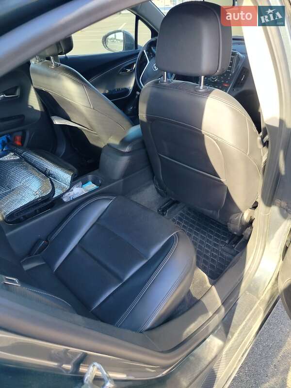 Хэтчбек Opel Ampera 2012 в Одессе