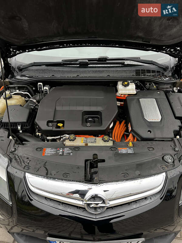 Хэтчбек Opel Ampera 2012 в Любомле