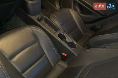 Хетчбек Opel Ampera 2011 в 