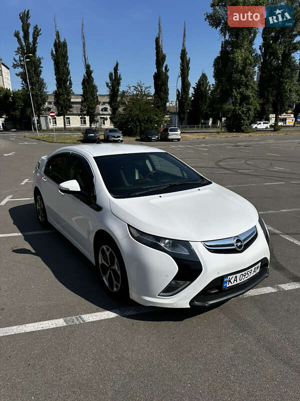 Хетчбек Opel Ampera 2012 в Києві