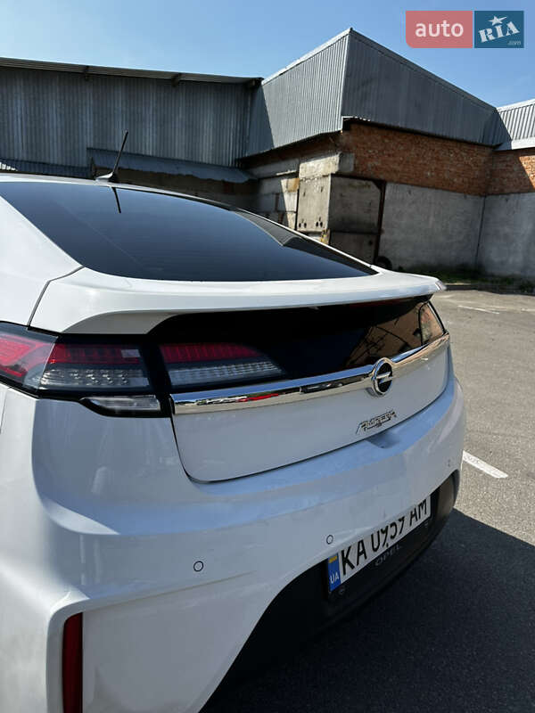 Хетчбек Opel Ampera 2012 в Києві