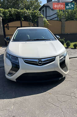 Opel Ampera 2013