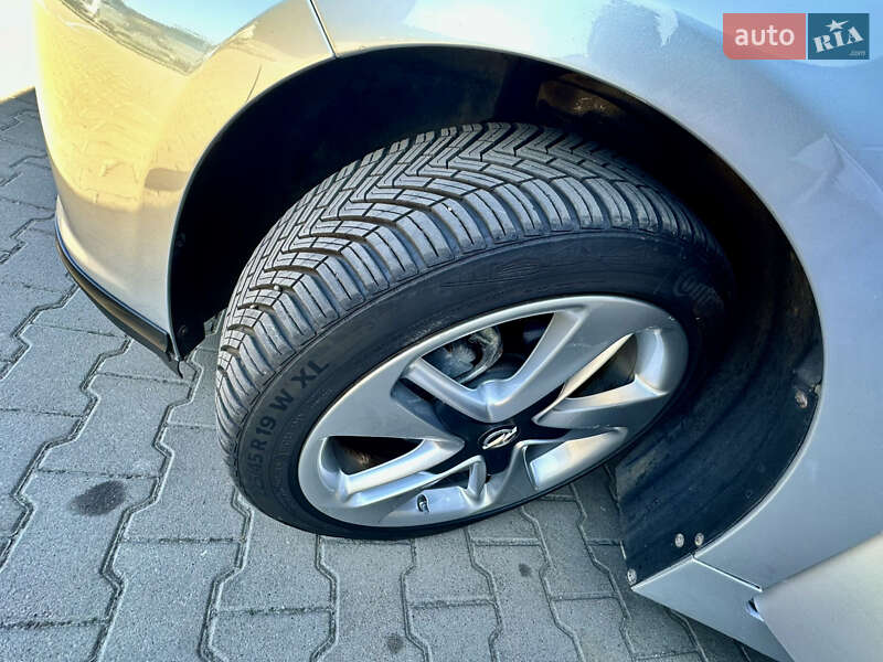 Хэтчбек Opel Ampera 2012 в Киеве фото 19 Хэтчбек Opel Ampera 2012 в Киеве