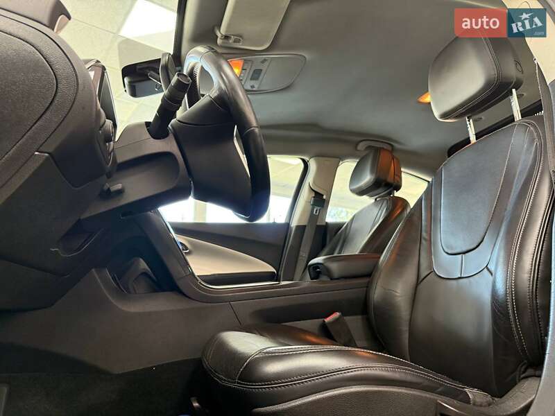 Хэтчбек Opel Ampera 2012 в Киеве