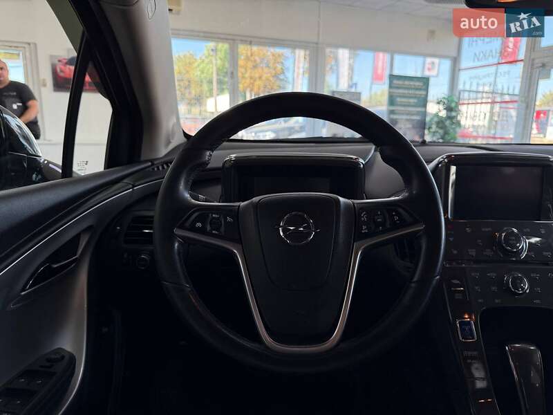 Хэтчбек Opel Ampera 2012 в Киеве