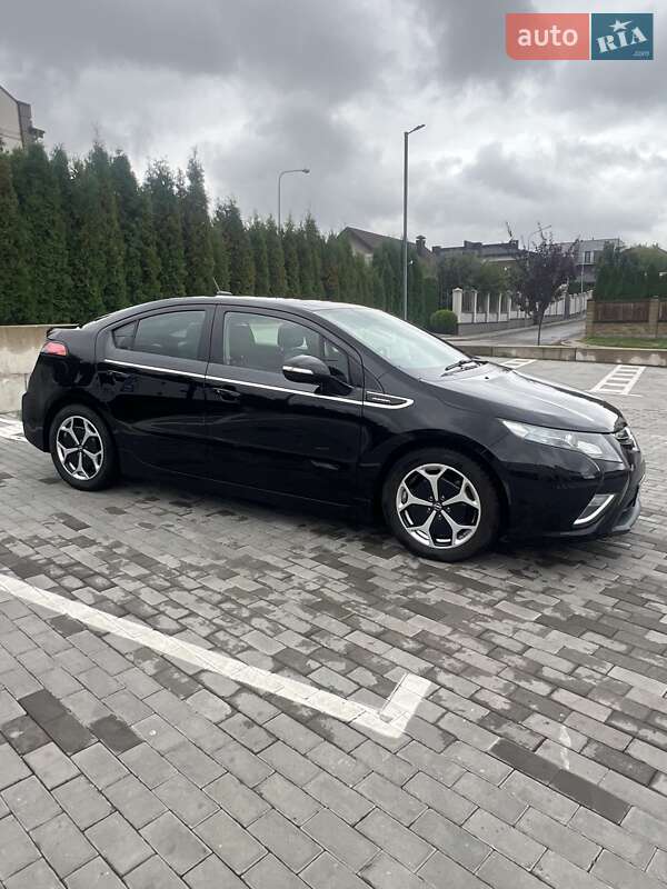 Хэтчбек Opel Ampera 2012 в Ровно