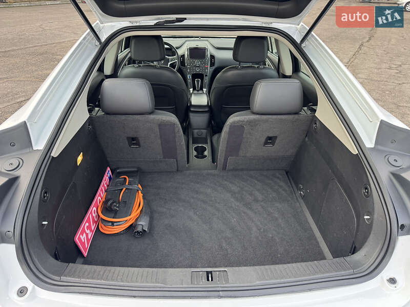 Хэтчбек Opel Ampera 2012 в Белой Церкви