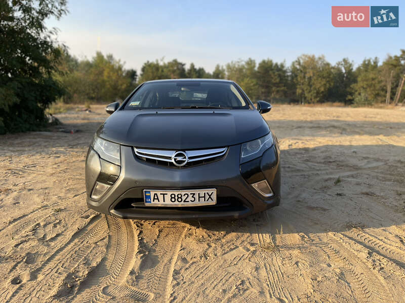 Хэтчбек Opel Ampera 2012 в Киеве
