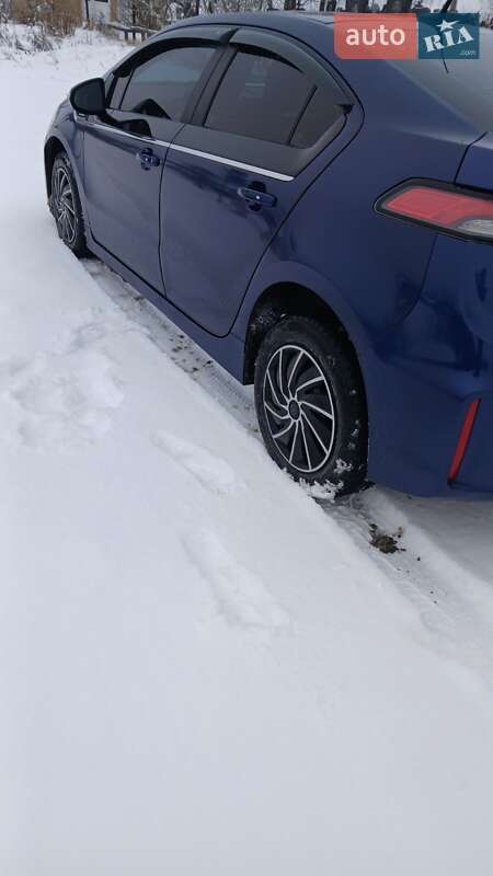 Хэтчбек Opel Ampera 2013 в Львове