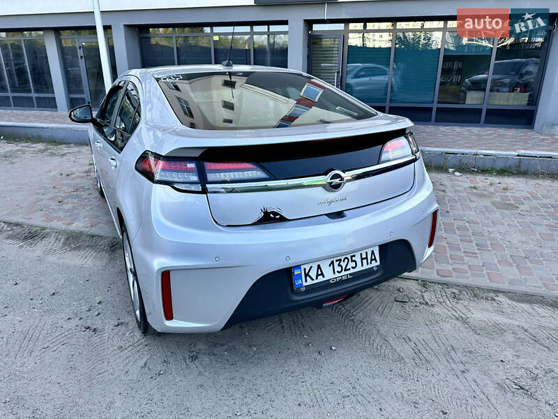 Хэтчбек Opel Ampera 2012 в Киеве фото 8 Хэтчбек Opel Ampera 2012 в Киеве