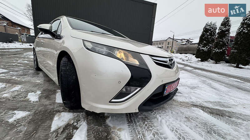 Хетчбек Opel Ampera 2011 в Івано-Франківську