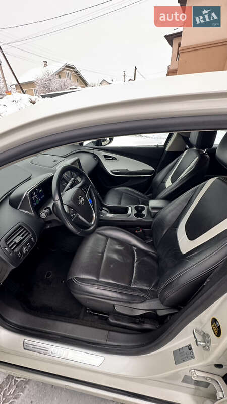 Хетчбек Opel Ampera 2011 в Івано-Франківську