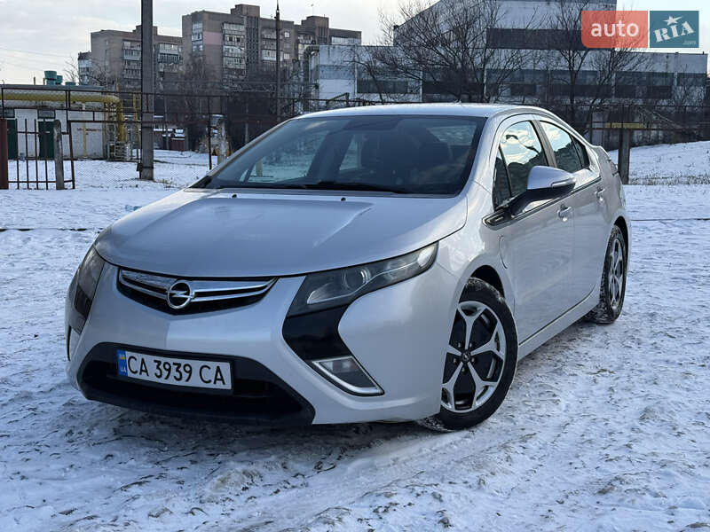 Opel Ampera 2011 Opel Ampera 2011