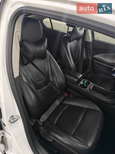 Хэтчбек Opel Ampera 2012 в Монастырище