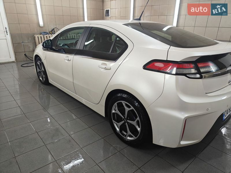 Хэтчбек Opel Ampera 2012 в Монастырище