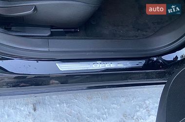 Хэтчбек Opel Ampera 2011 в Яворове