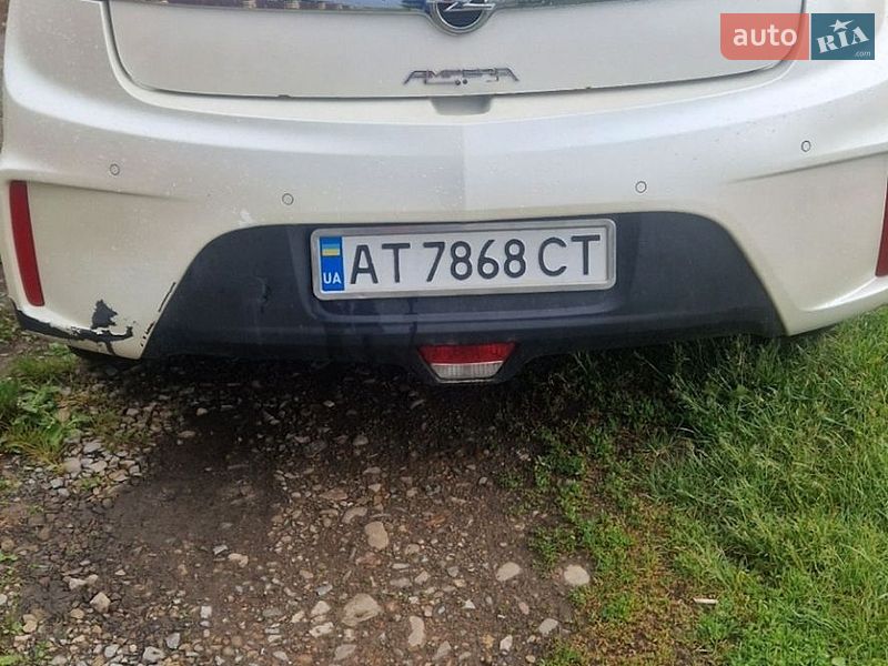 Хэтчбек Opel Ampera 2012 в Ивано-Франковске