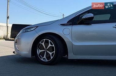 Хэтчбек Opel Ampera 2013 в Львове