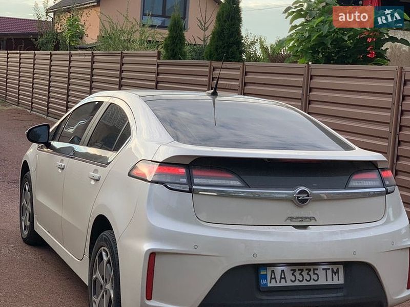 Хетчбек Opel Ampera 2012 в Києві
