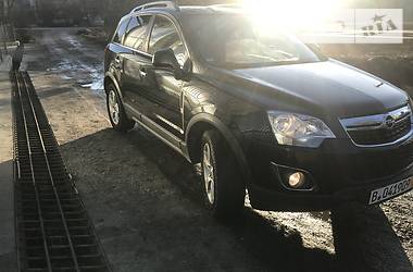 Позашляховик / Кросовер Opel Antara 2012 в 