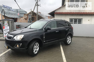 Позашляховик / Кросовер Opel Antara 2012 в 