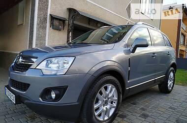 Позашляховик / Кросовер Opel Antara 2011 в 
