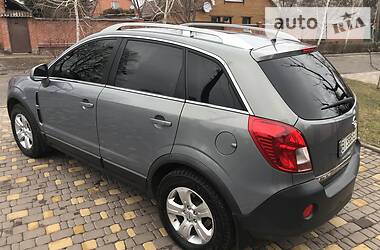 Позашляховик / Кросовер Opel Antara 2013 в 