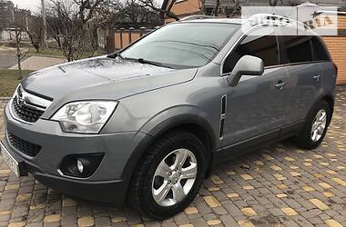 Позашляховик / Кросовер Opel Antara 2013 в 