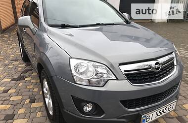 Позашляховик / Кросовер Opel Antara 2013 в 