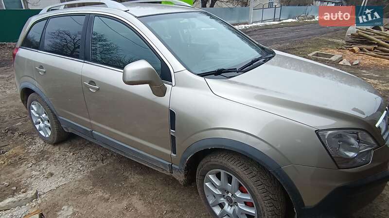 Внедорожник / Кроссовер Opel Antara 2009 в 