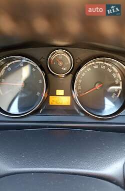 Внедорожник / Кроссовер Opel Antara 2007 в 