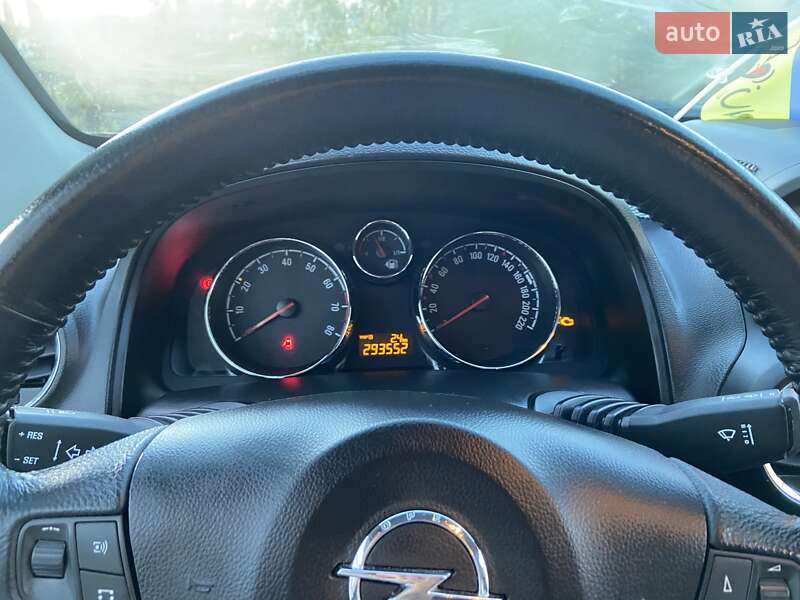 Внедорожник / Кроссовер Opel Antara 2014 в Сваляве фото 20 Внедорожник / Кроссовер Opel Antara 2014 в Сваляве