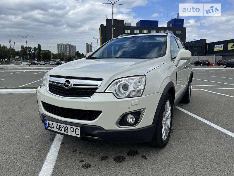 Позашляховик / Кросовер Opel Antara 2011 в Києві