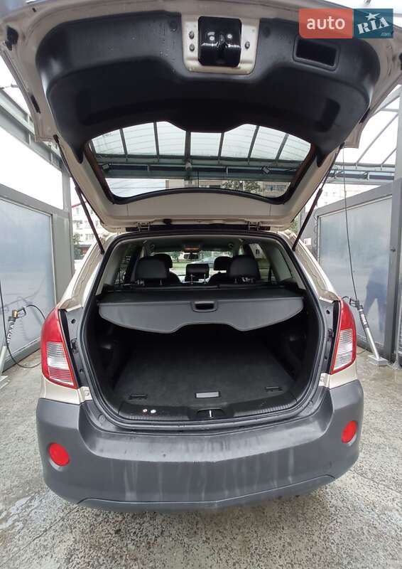 Внедорожник / Кроссовер Opel Antara 2013 в Ивано-Франковске