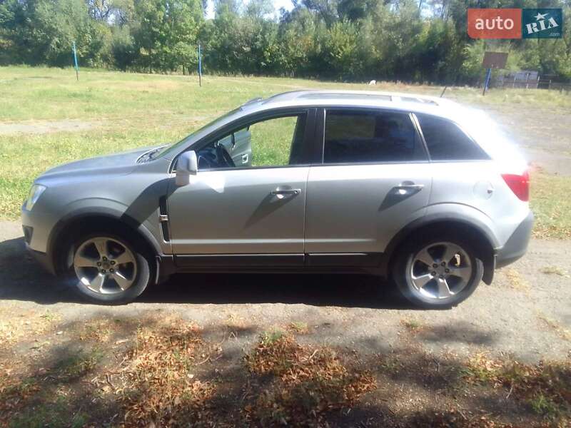 Внедорожник / Кроссовер Opel Antara 2011 в Черновцах