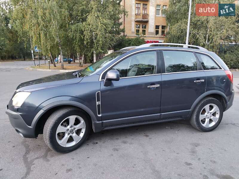 Внедорожник / Кроссовер Opel Antara 2006 в Новомосковске