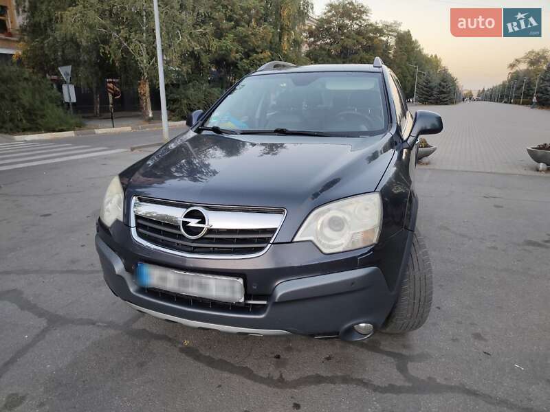 Внедорожник / Кроссовер Opel Antara 2006 в Новомосковске