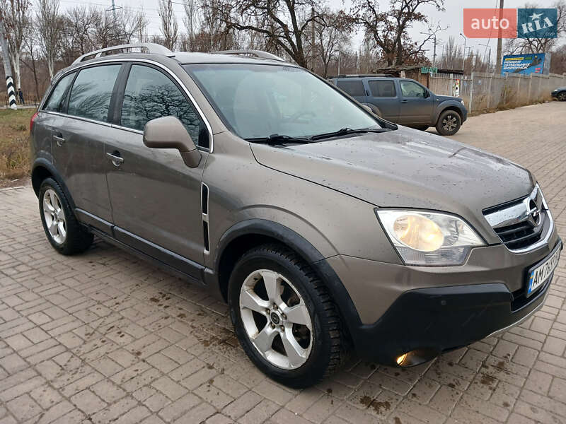 Внедорожник / Кроссовер Opel Antara 2006 в Краматорске