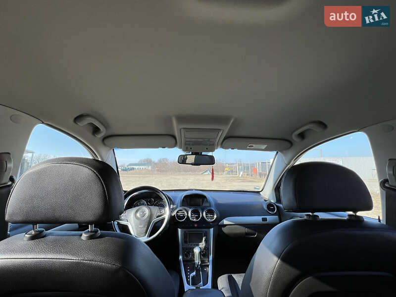 Внедорожник / Кроссовер Opel Antara 2012 в Редковцах