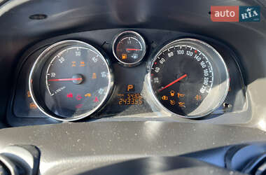 Внедорожник / Кроссовер Opel Antara 2012 в 