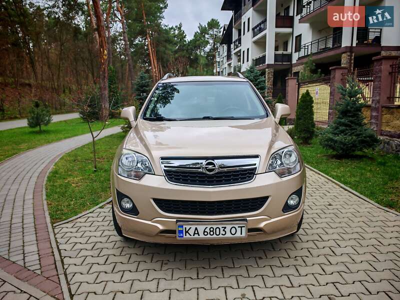 Внедорожник / Кроссовер Opel Antara 2012 в 