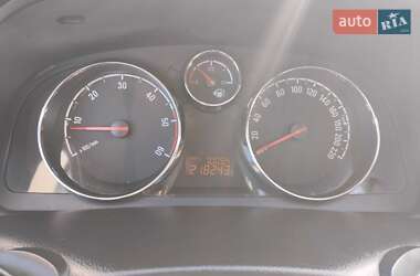 Внедорожник / Кроссовер Opel Antara 2011 в 