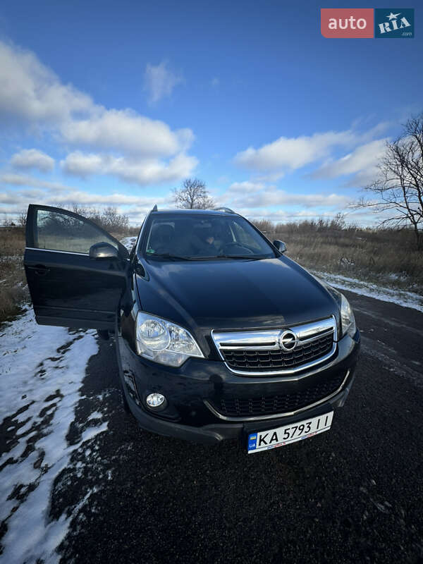 Внедорожник / Кроссовер Opel Antara 2011 в Олевске