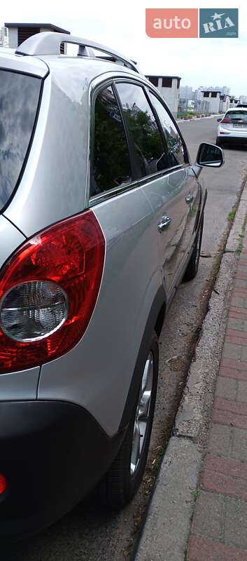 Внедорожник / Кроссовер Opel Antara 2010 в Киеве