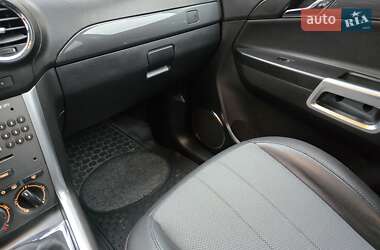 Внедорожник / Кроссовер Opel Antara 2011 в 